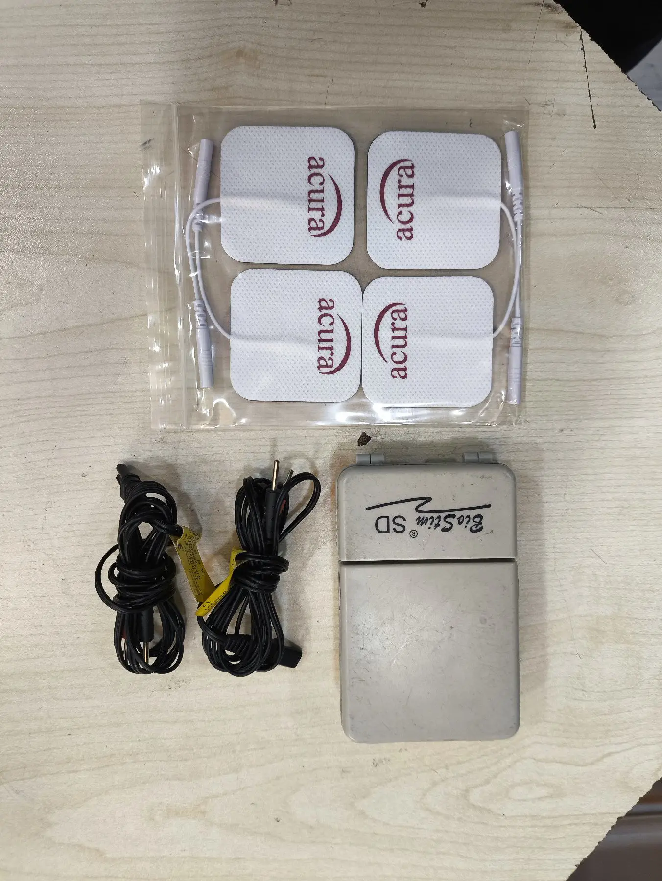 Elektroterapi cihazı ve ped seti