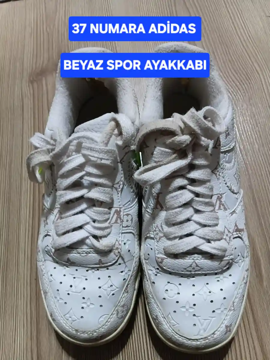 37 numara beyaz adidas spor ayakkabı