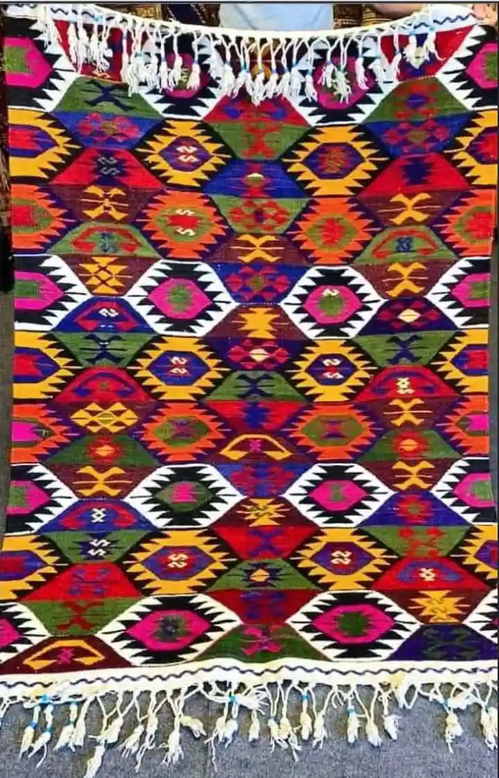 Antika el dokuma yün kilim halı