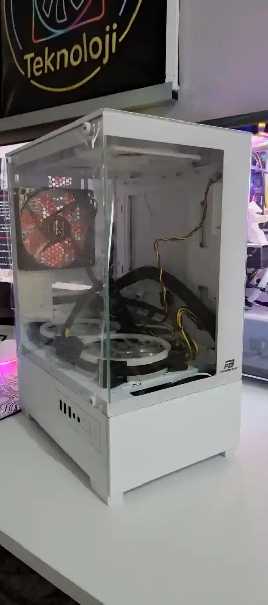 Powerboost 5 fanlı akvaryum boş kasa+xigmatek 600w 80 plus power supply