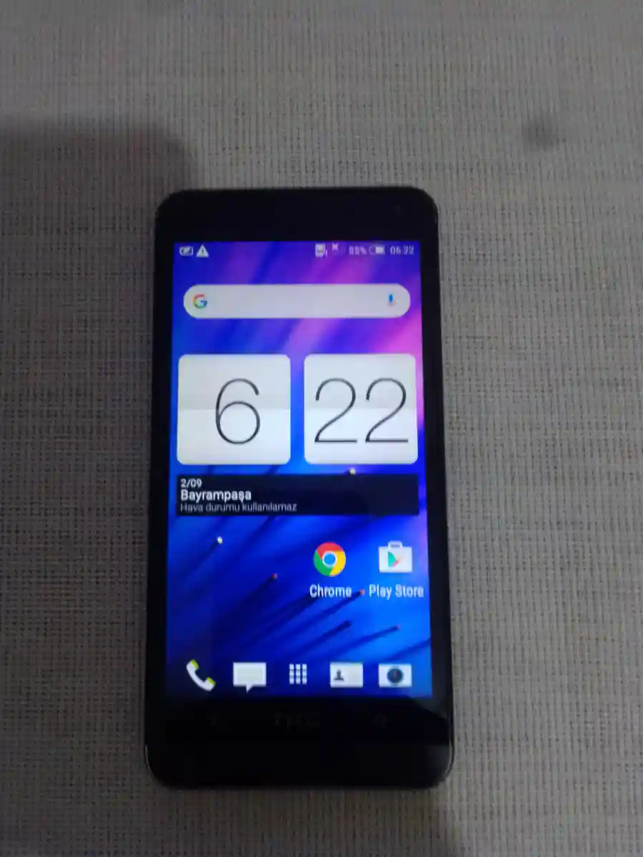 Htc akıllı telefon ilan görseli
