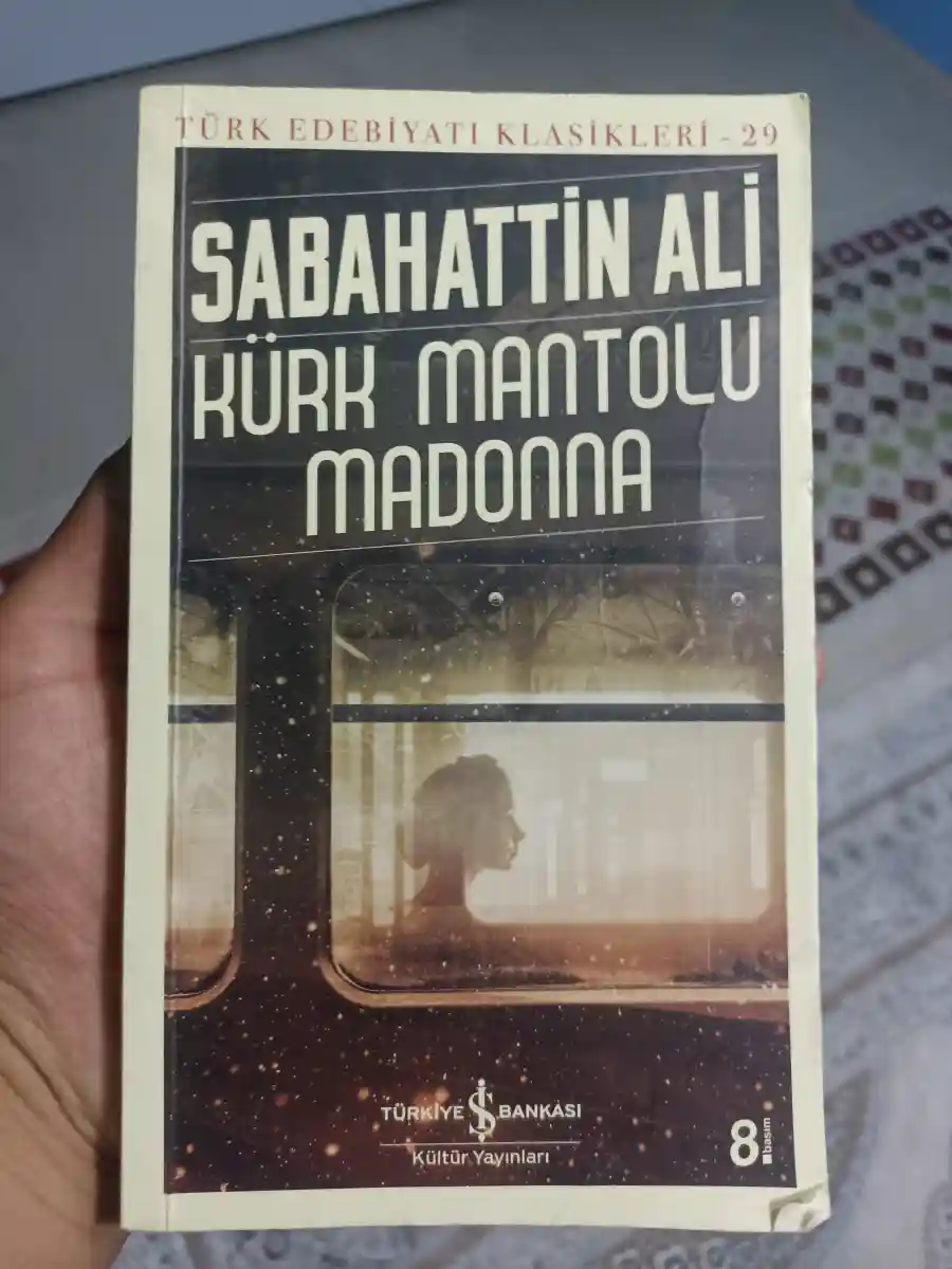 Kürk mantolu madonna - sabahattin ali