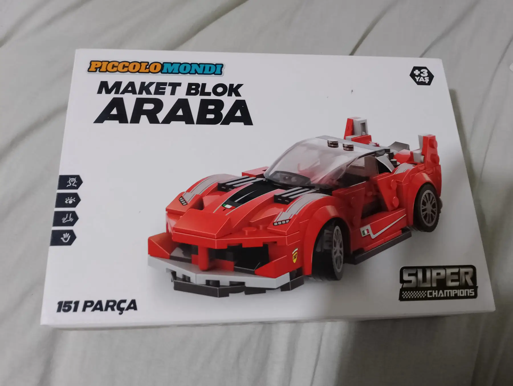 Maket blok araba kırmızı 151 parça