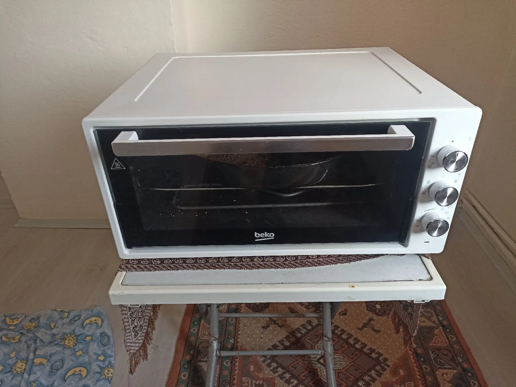 Beko beyaz fırın