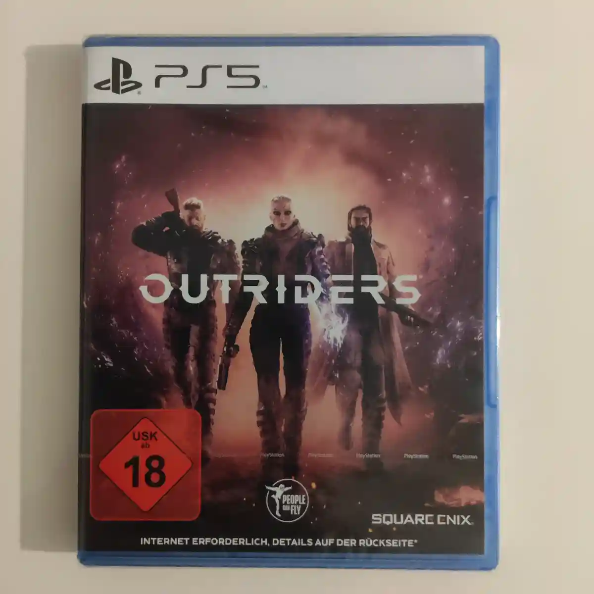Outriders ps5 oyun kapağı