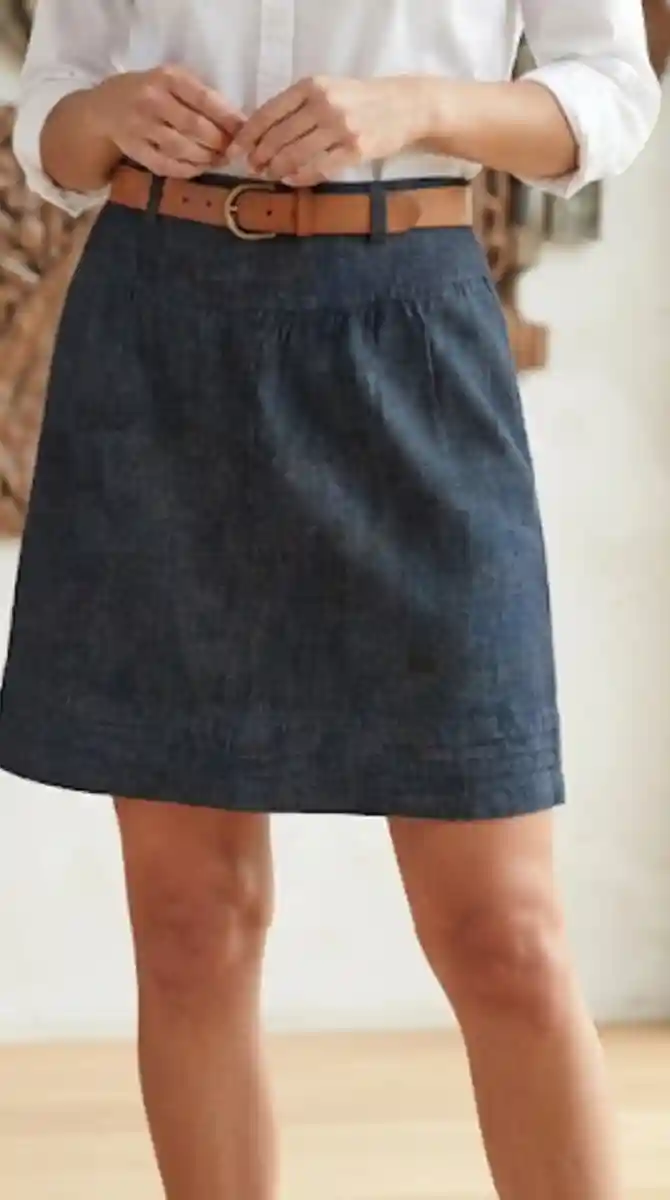 Koyu mavi denim etek. lcw