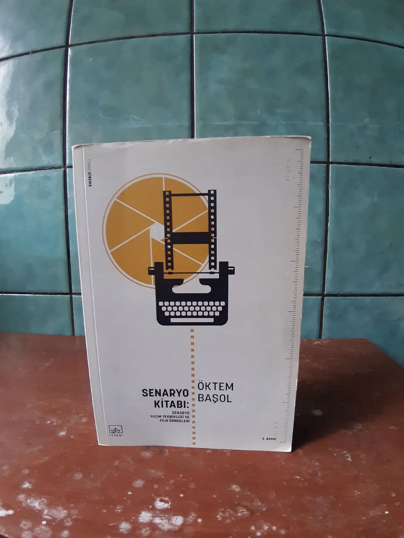 Senaryo yazımı i̇çin kitap