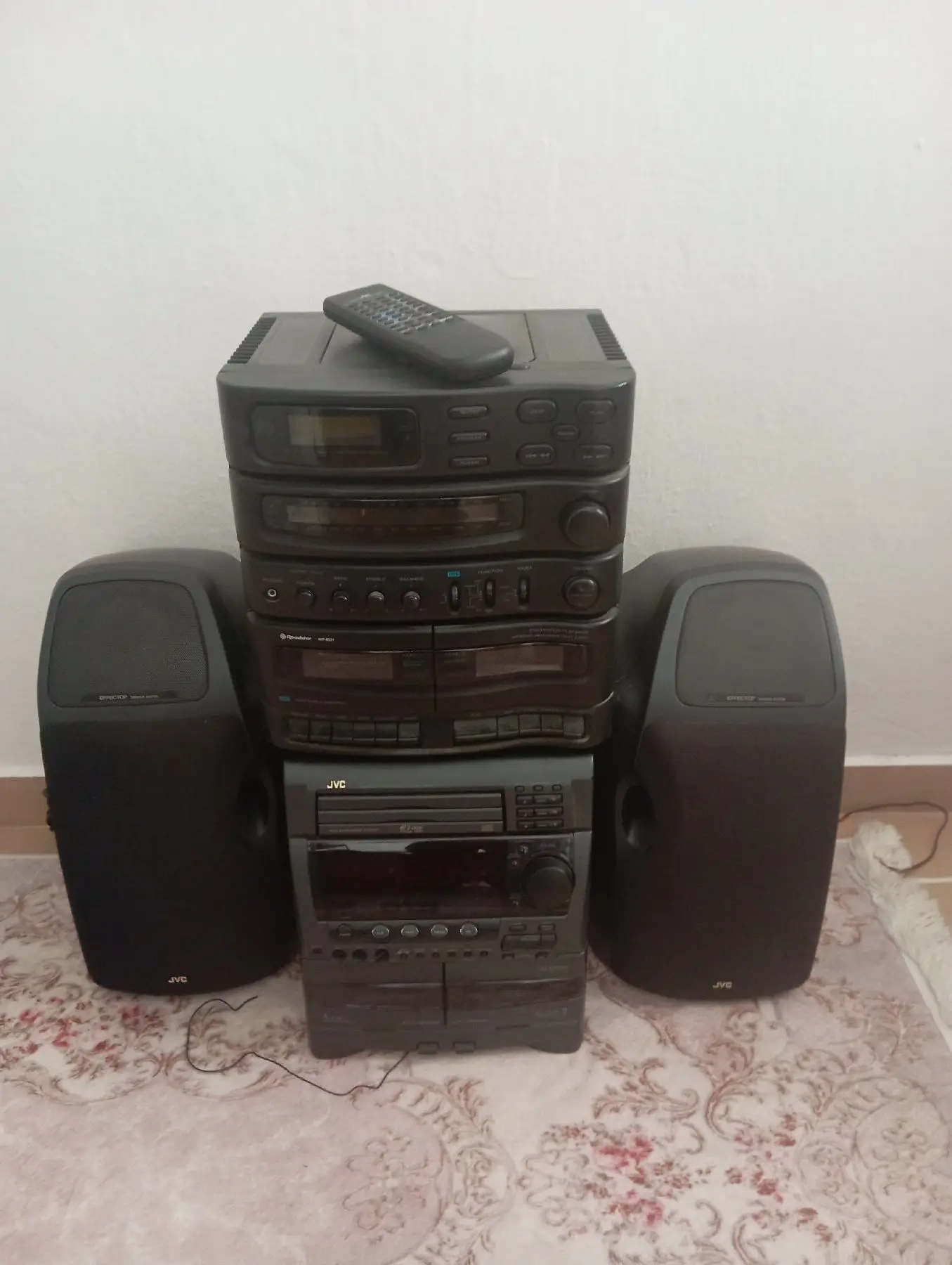 Jvc müzik seti ve hoparlörler laptop takas lı