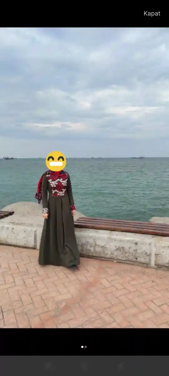şık desenli uzun elbise