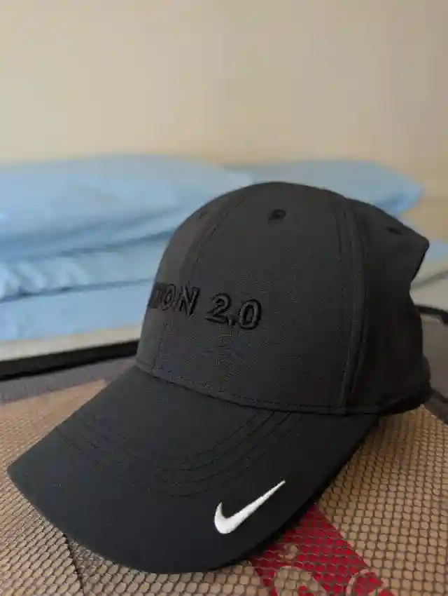 Nike siyah şapka 2.0 modeli