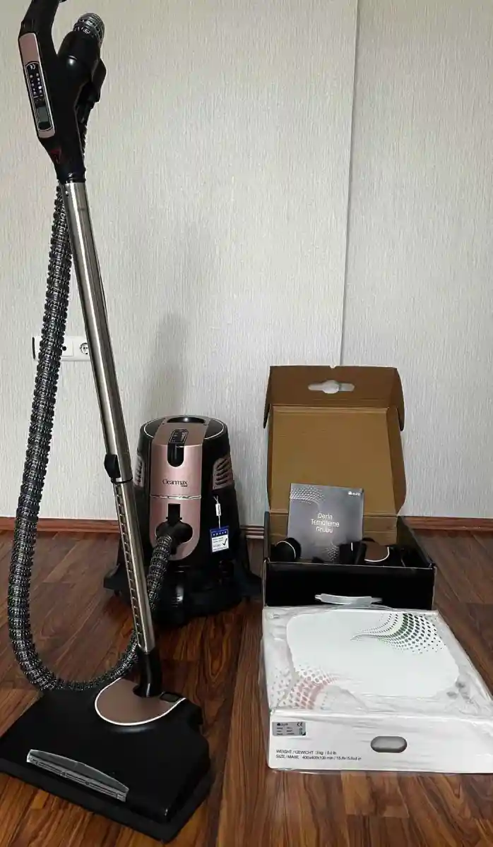 Aura cleanmax temizlik robotu satılıktır.cihaz temiz ve sorunsuz durumdadır05313662236 iletişim