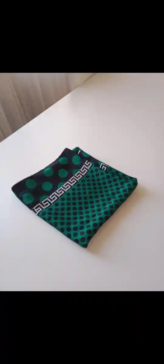 Yeşil desenli eşarp modelleri