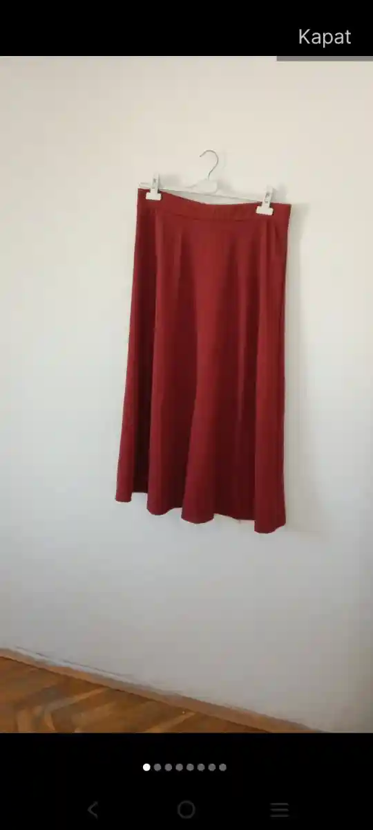 Kırmızı midi etek