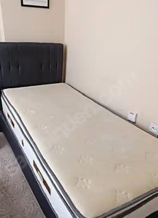 Tek kişilik yatak ve başlık seti