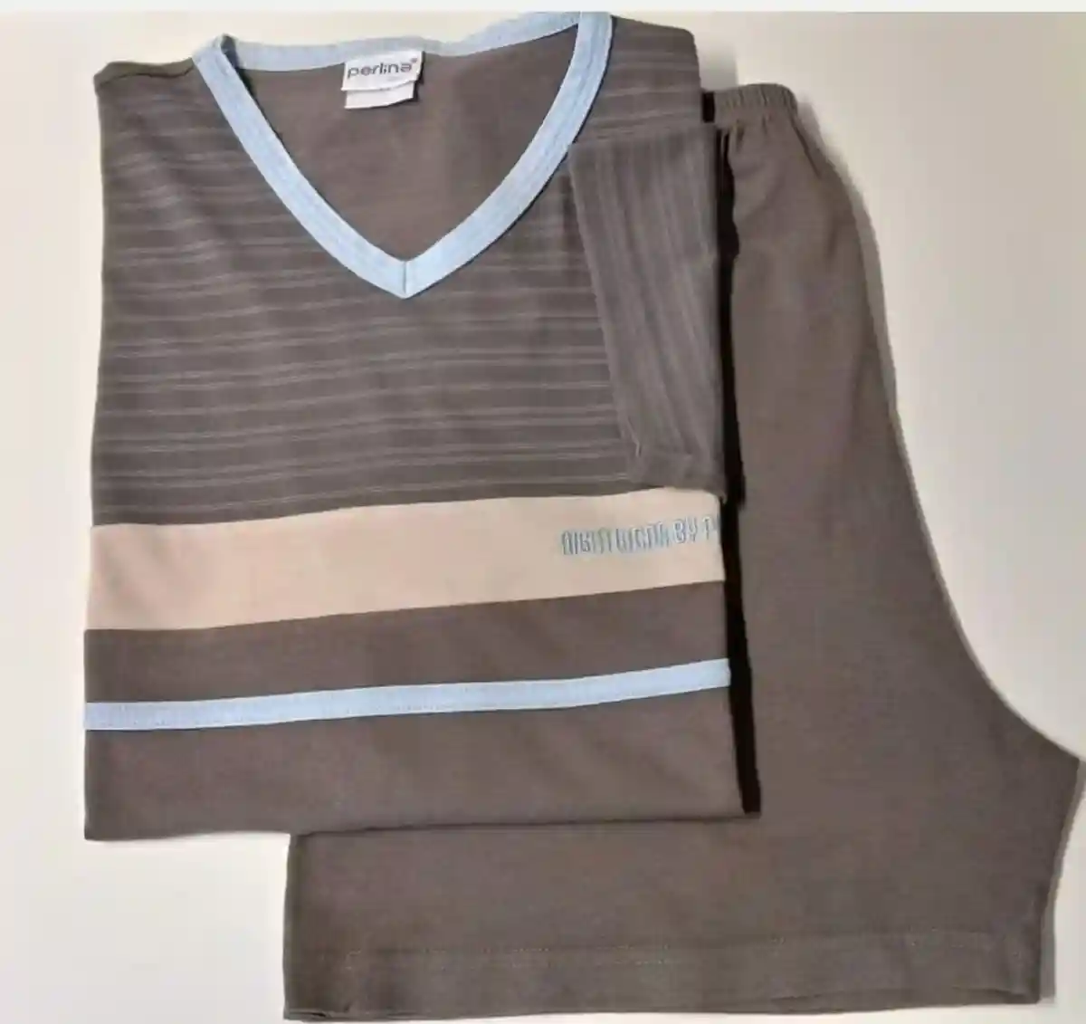 Gri renkli erkek pijama takımı