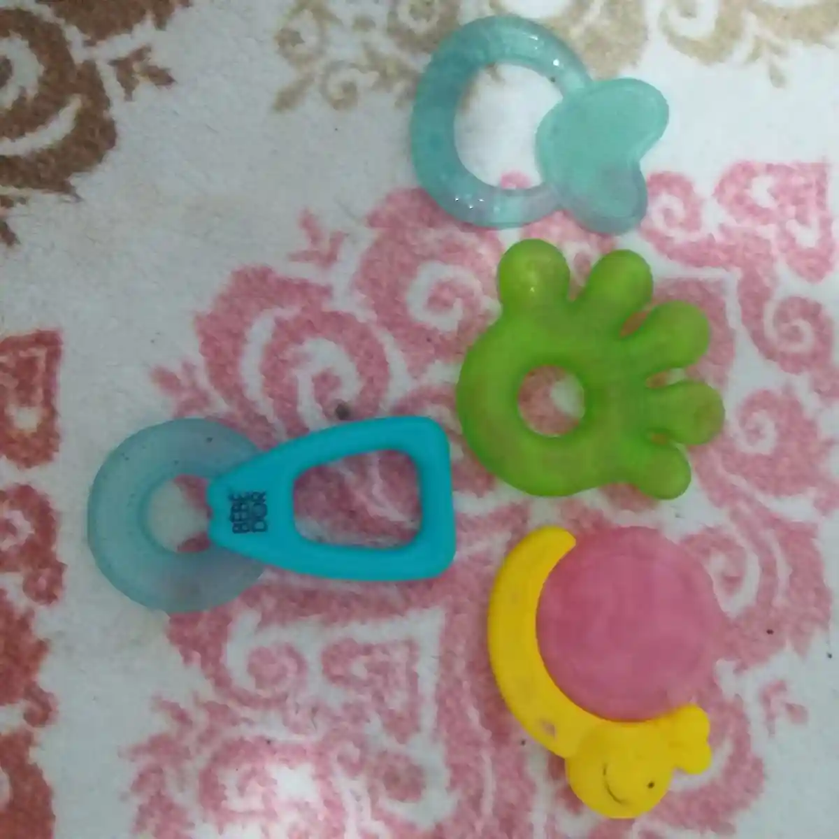 Bebek diş kaşıyıcılari
