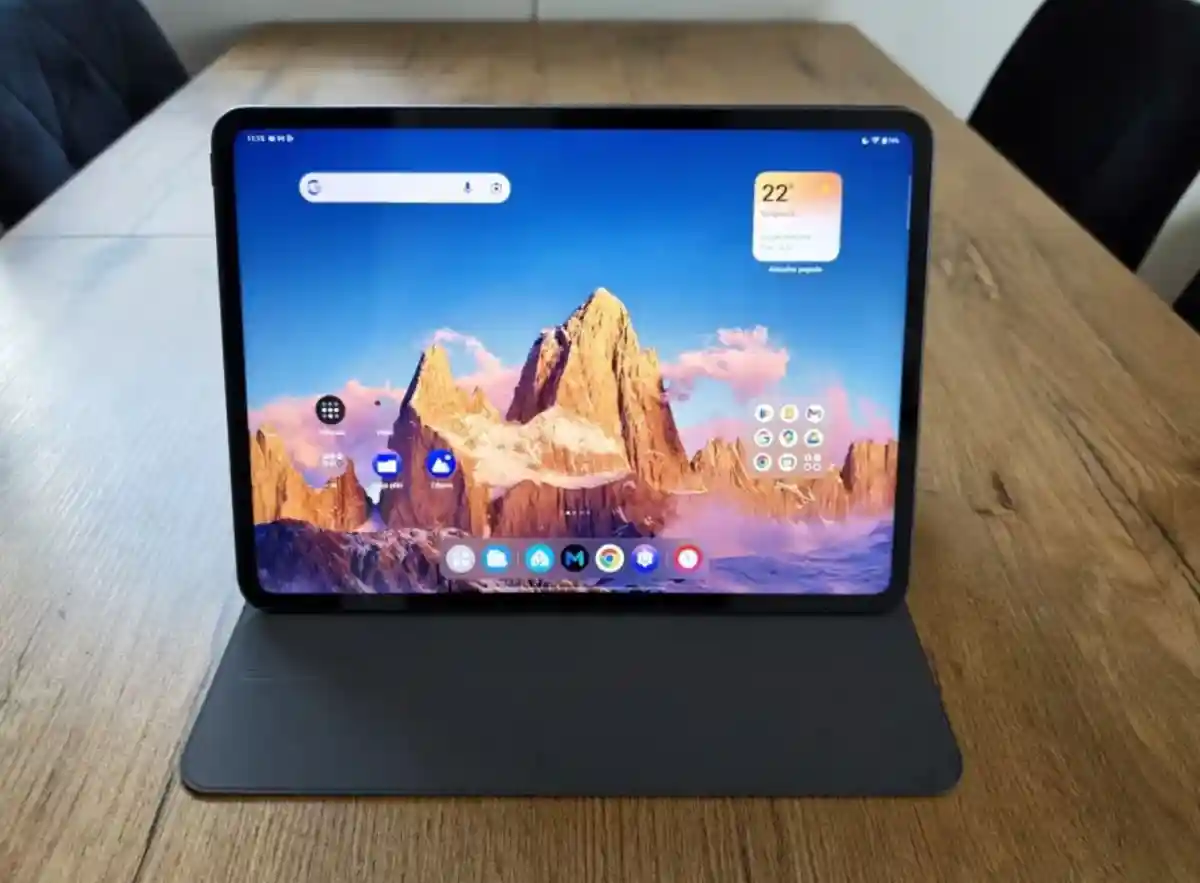 Geniş ekranlı tablet