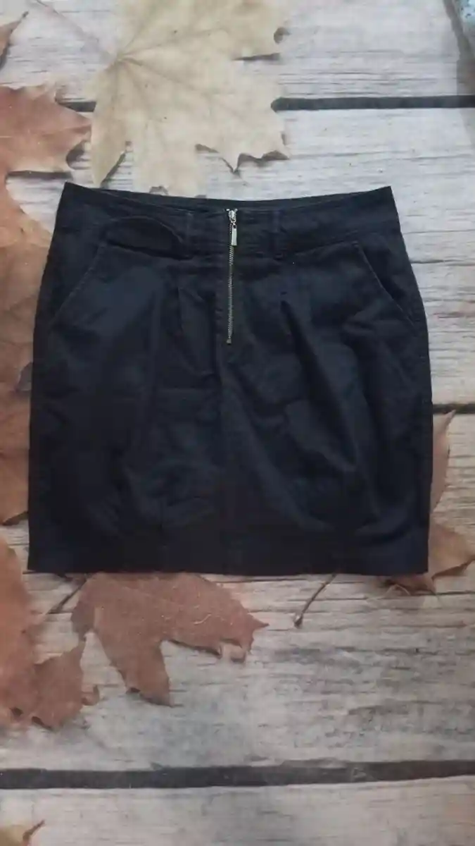 Siyah mini etek