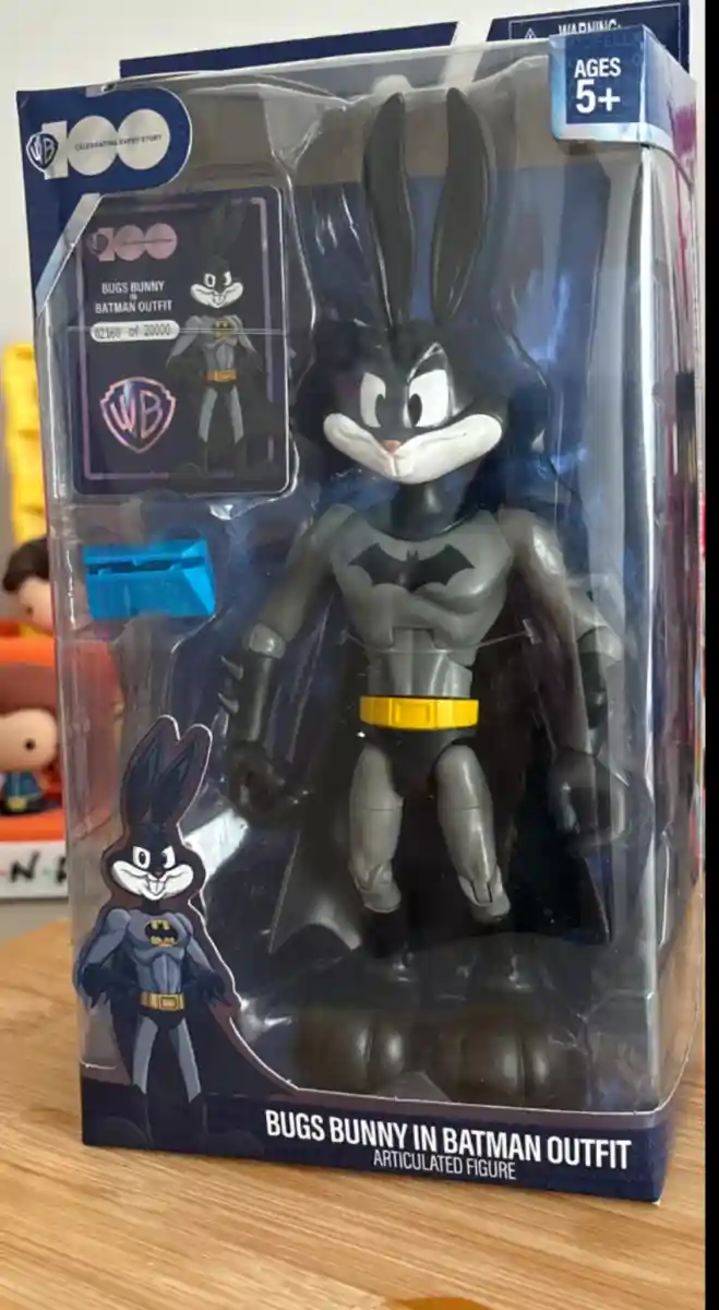 Bugs bunny batman kostümü aksiyon figürü