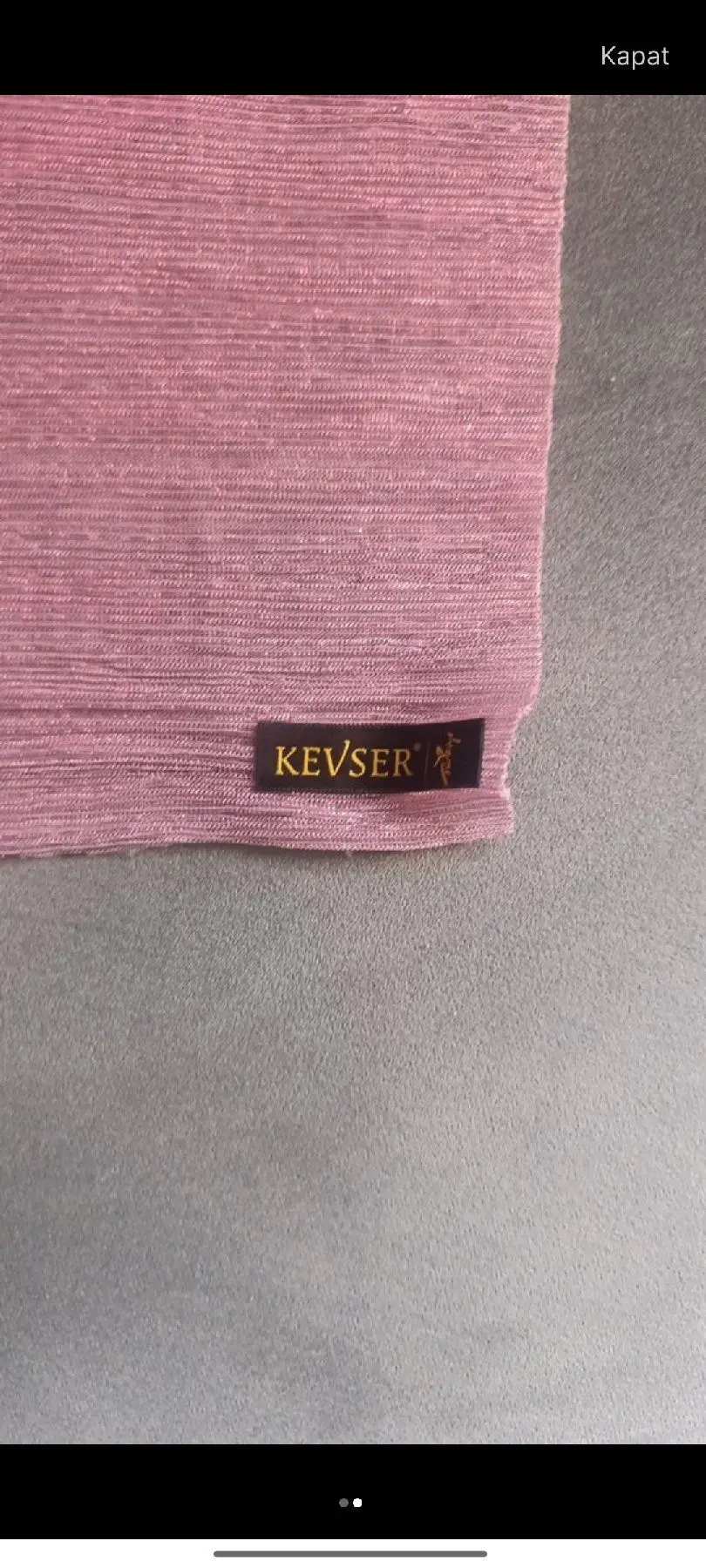 Pembe renkli şal