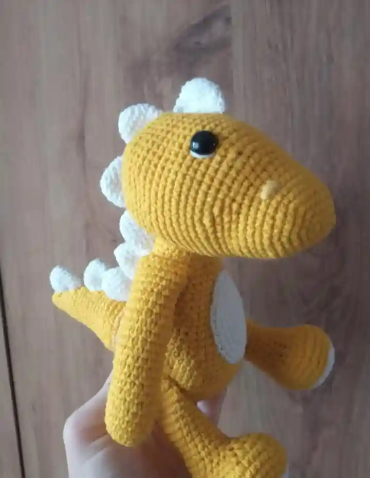 Sarı örgü dinozor oyuncak
