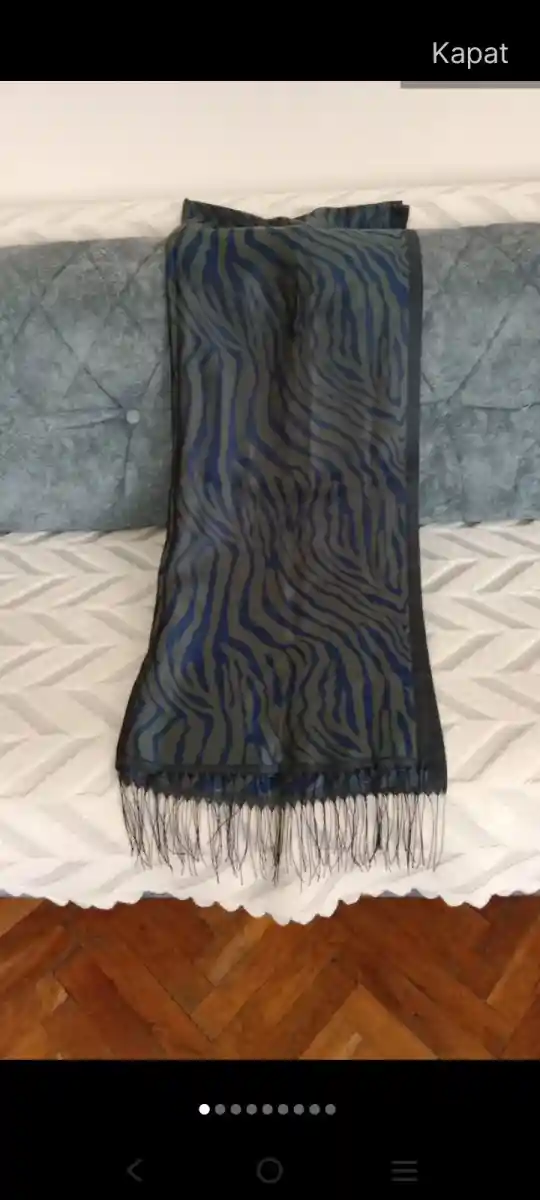 Zebra desenli şal