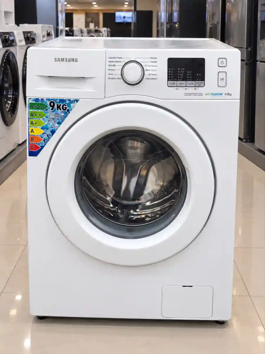 Samsung  beyaz çamaşır makinesi