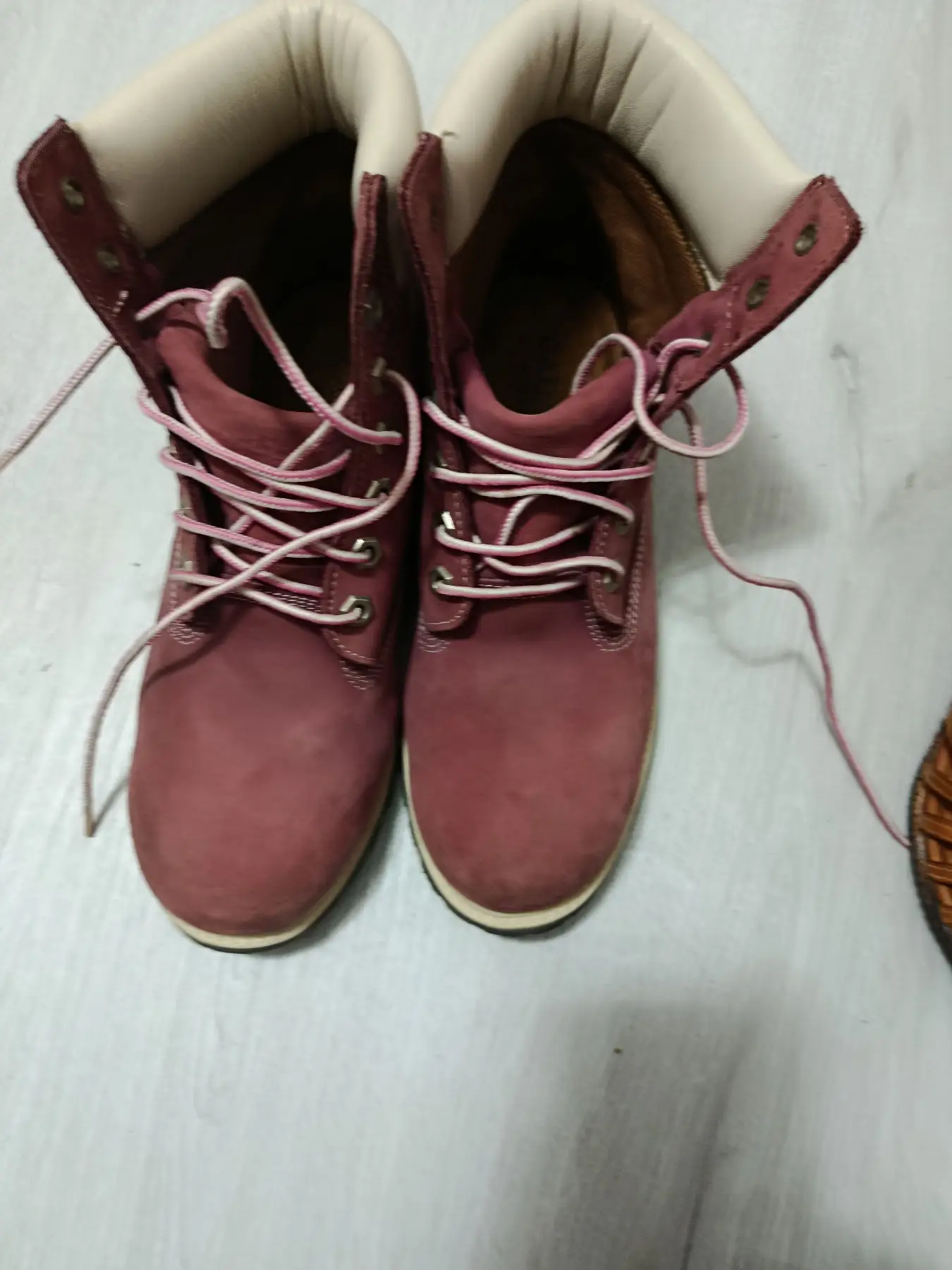 Bordo renkli kış botu