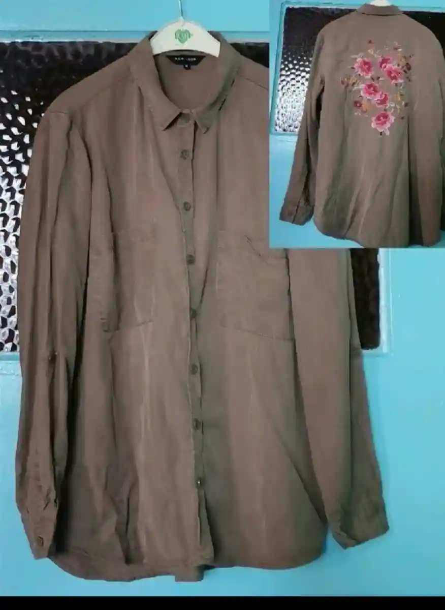 İngiliz malı. vintage çiçekli gömlek. new look. 44..l..xl.