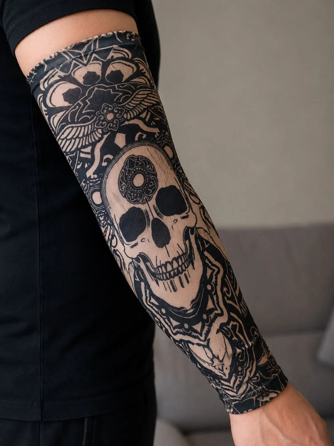 Detaylı skull kol dövmesi