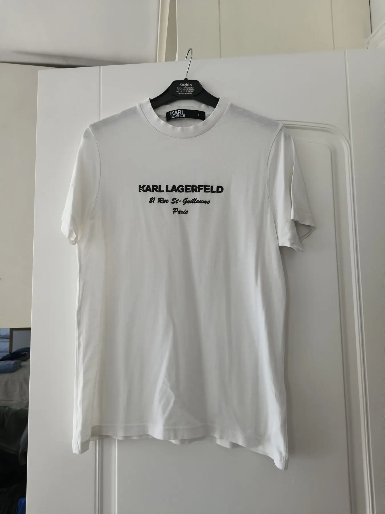 Karl lagerfeld orijinal beyaz logolu tişört