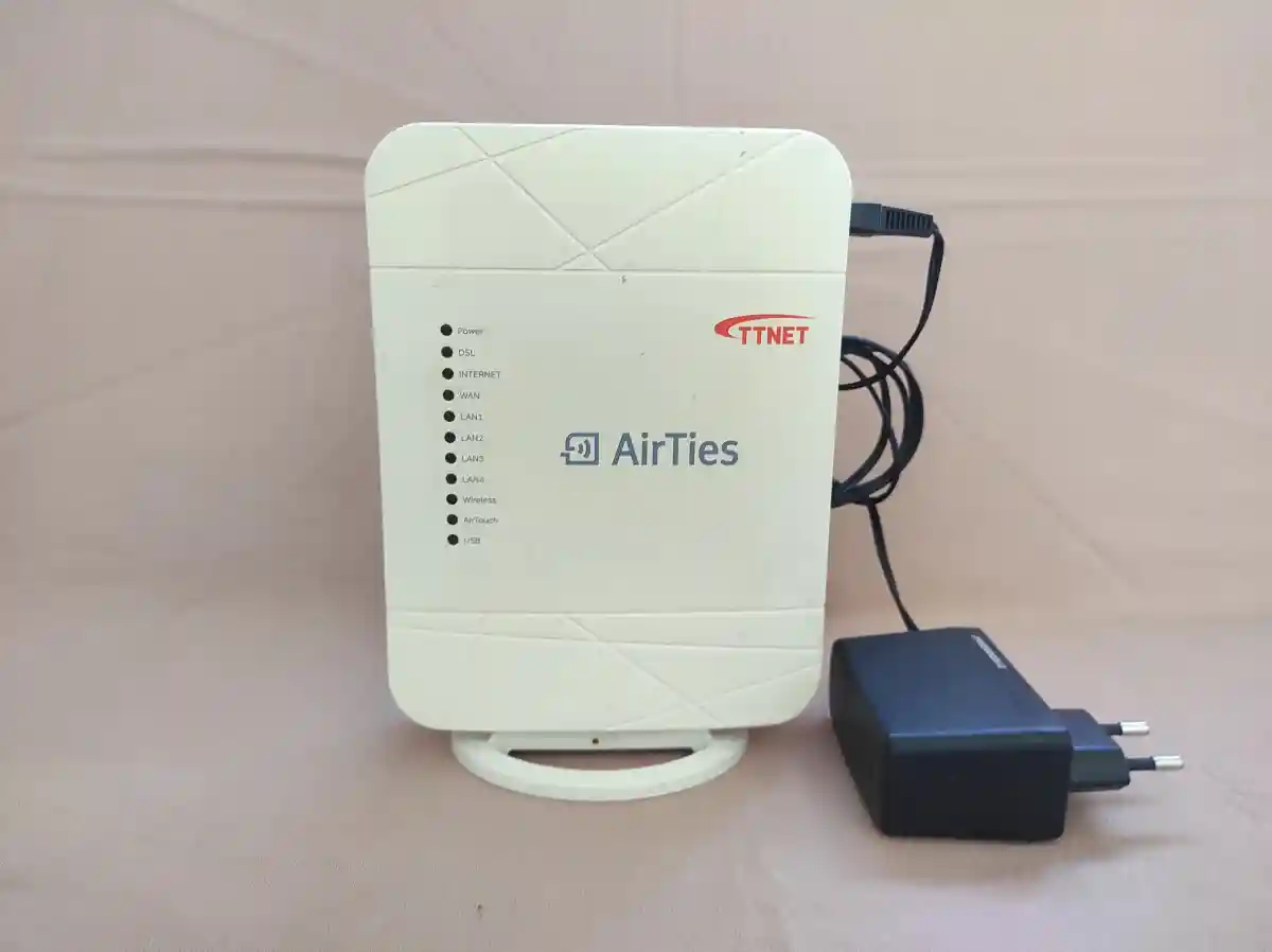Airties vdsl2 fi̇ber 300 mbps kablosuz modem ilan görseli