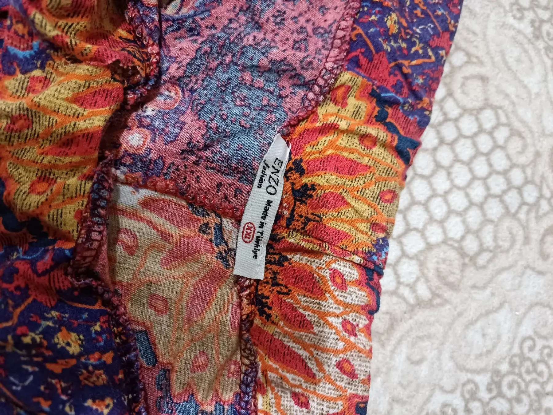 Renkli pijama