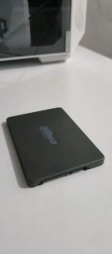Dahua 240 gb bi̇lgi̇sayar ssd (sağlik:100° performans:100°