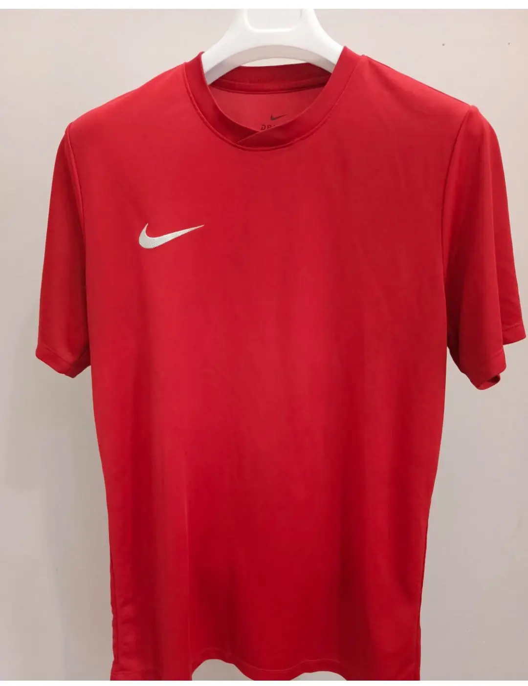 Nike dri-fit kırmızı spor tişört l beden