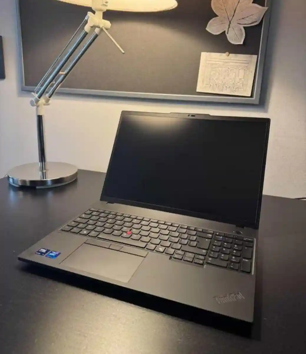Lenovo thinkpad taşınabilir bilgisayar