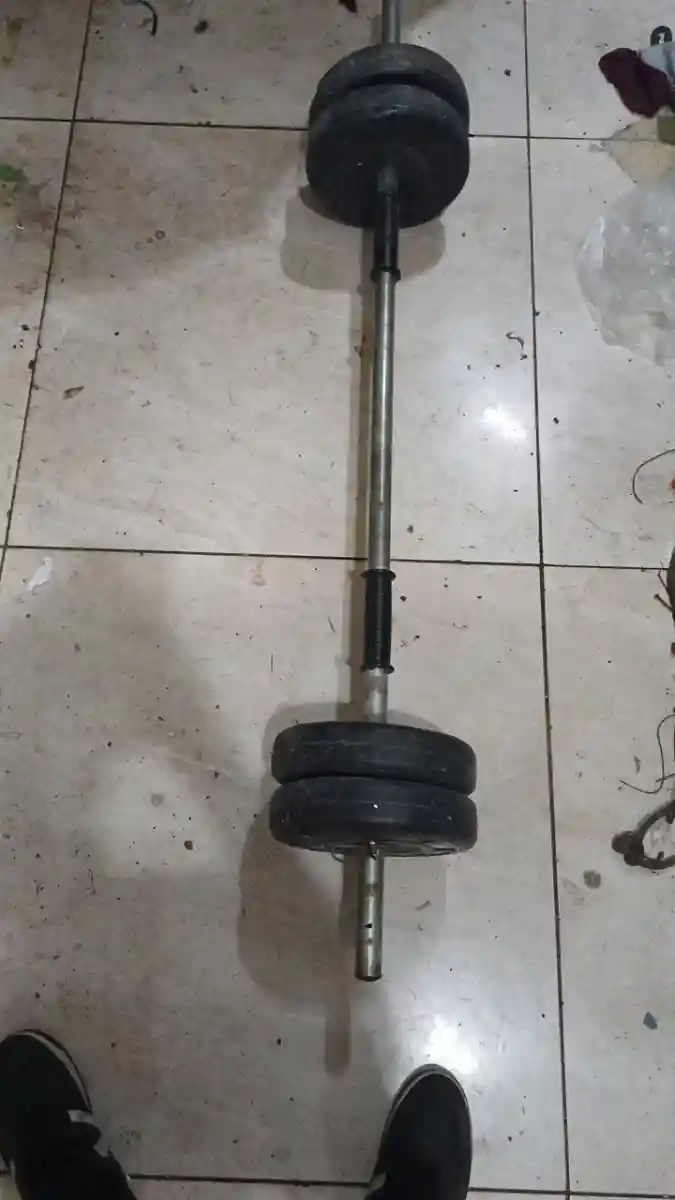 Ağırlık seti ile evde spor yapın 20 kg fiyat verin anlaşırız