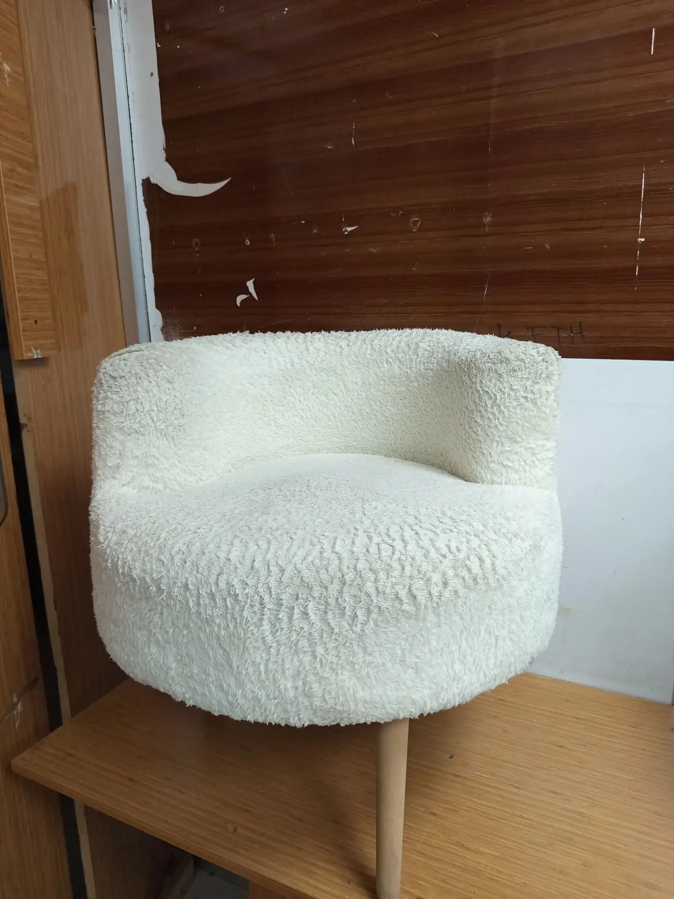 Peluş puf