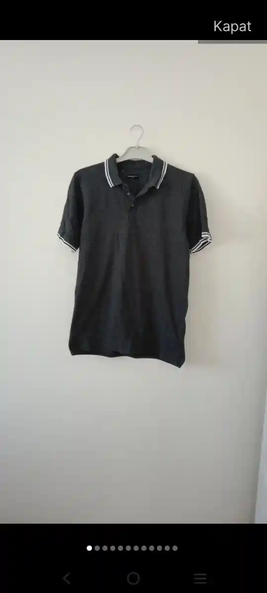 Siyah polo yaka tişört