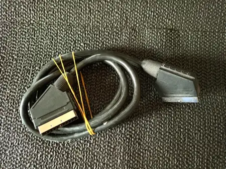 Scart kablo yeni̇. depo çikmasidir. sorunsuz uygun fi̇yat.
