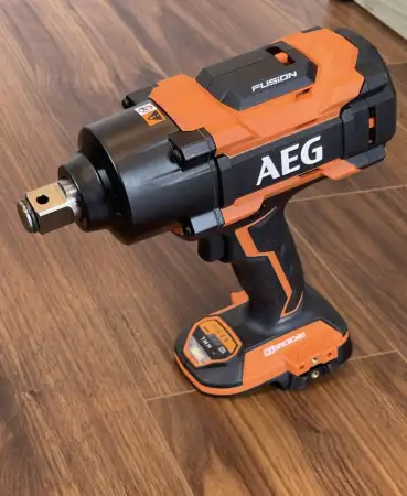 Aeg şarjlı matkap ve aksesuar seti
