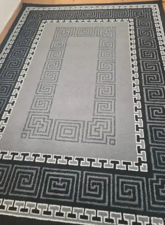 Desenli dekoratif halı