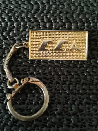 Eca metal ,sari kaplama anahtarlik.