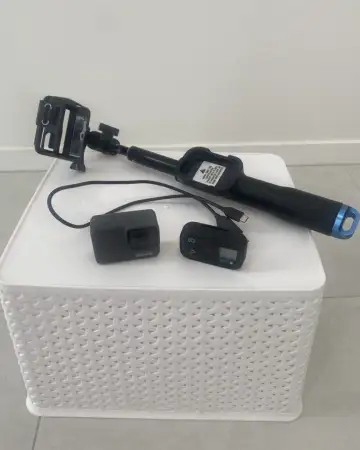 Gopro hero7 silver 4k + gopro uzaktan kumanda + selfie çubuğu + 32gb sd kart
