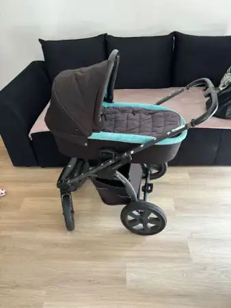 Kompakt bebek arabası ilan görseli
