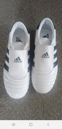 Adidas beyaz  ayakkabı