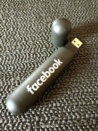 Facebook logolu usb çoklayici.