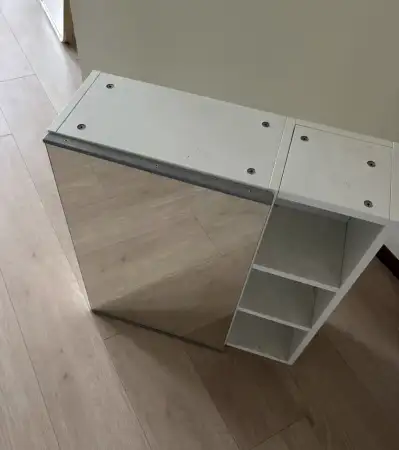 Banyo dolabı