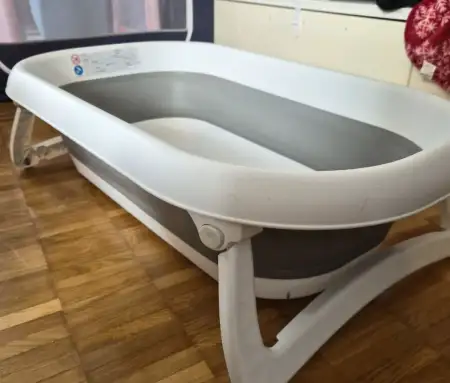 Katlanabilir bebek küveti