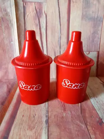 Vintage sana tuzluk şekerli̇k baharatlik koleksi̇yon bakkali̇ye.